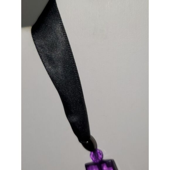A Purple Gothic Gunmetal Necklace Choker Victorian Style Ribbon Vampire - Picture 4 of 11